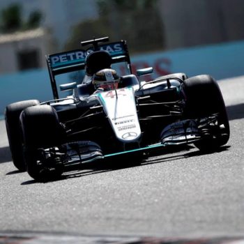 Nelle FP2 di Abu Dhabi 79 millesimi dividono Hamilton e Rosberg. Velocissime le RB, problemi per Vettel