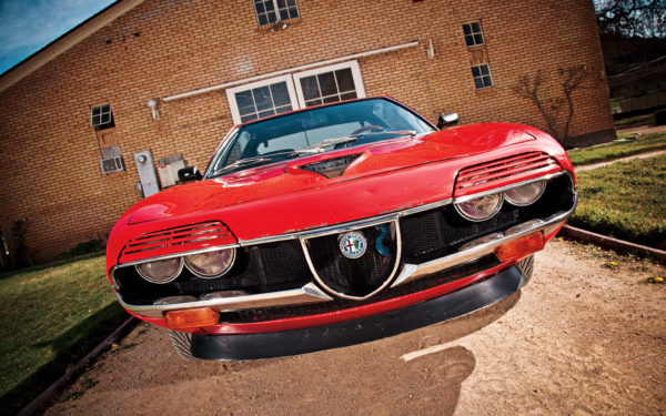 1972-alfa-romeo-montreal-front-view