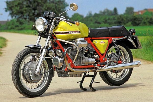 1971-moto-guzzi-v7-sport-telaio-rosso