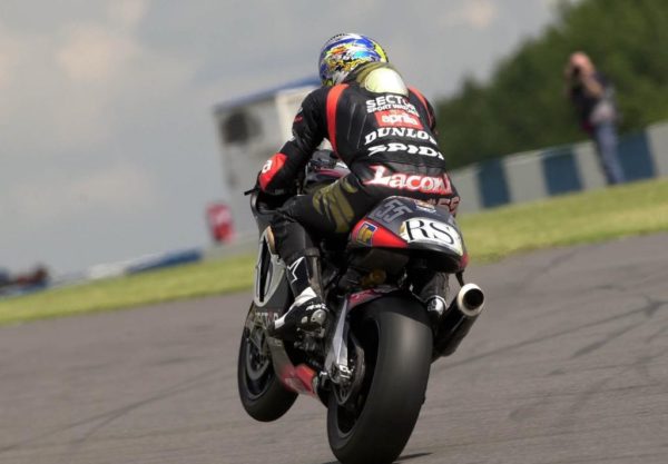 2002-regis-laconi-ms-aprilia-rs3-cube-donington-park