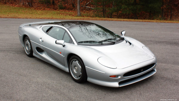 xj-220-3