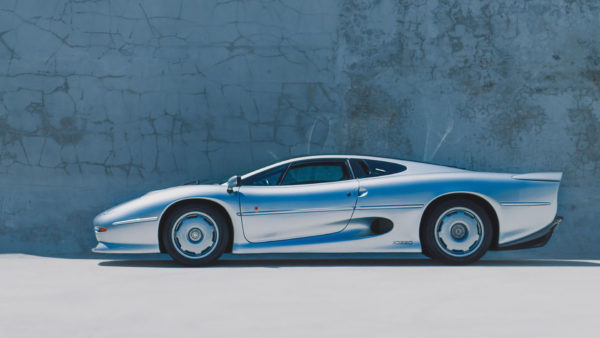 xj-220-4