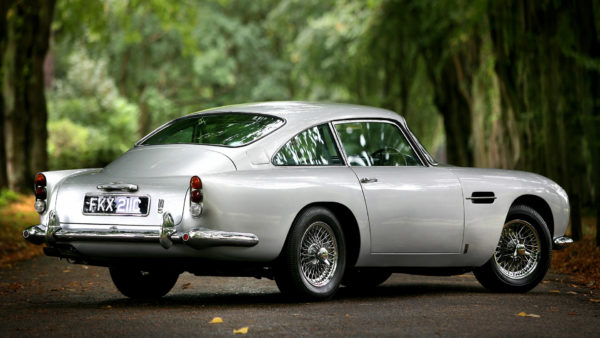 aston-martin-db5-2