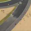 Olio in pista a Le Mans durante la Moto3: nello stesso momento cade quasi metà schieramento!