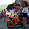 “E’ come fare la modella, ma a me piaceva la MotoGP…”: due chiacchiere con Elena, ombrellina di HRC
