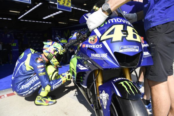 46-valentino-rossi-itayfr_editorial_use_pictures_16-gallery_full_top_fullscreen