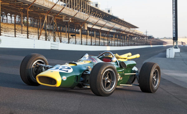 L'impresa impossibile: quando Jim Clark dominò la 500 miglia di Indianapolis