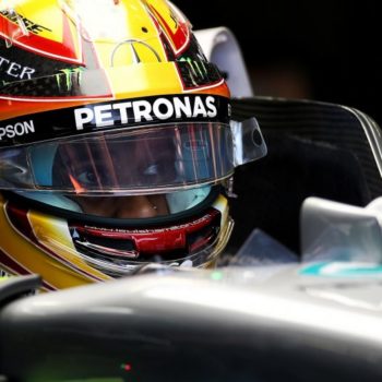 Pole da urlo per Lewis Hamilton, firma il record della pista! Vettel riesce a partire 2° con un ottimo giro