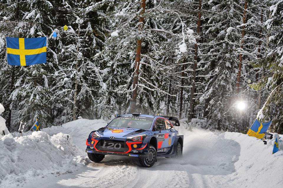 In Svezia dopo 8 prove è tripletta Hyundai. Bene Citroen, malissimo Ogier