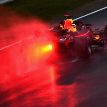 Raikkonen: “Le Pirelli non sono progettate per lavorare con 8°”. E Ricciardo vorrebbe essere in Bahrain