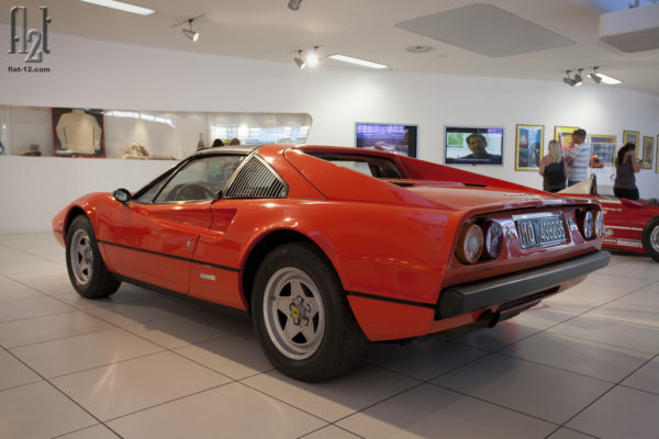 ferrari-308-gilles-2