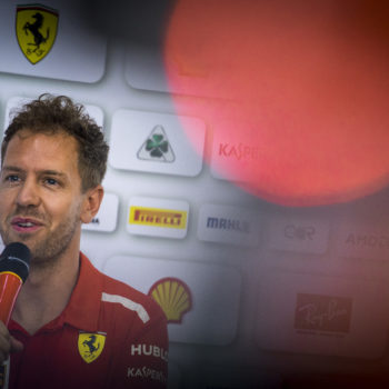 Vettel difende la Ferrari: “Impossibile continuare senza il secondo pit, con queste gomme soffriamo di più”