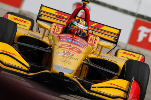 Hunter-Reay torna a vincere dopo tre anni di digiuno! Vittoria perfetta, debacle per Rossi