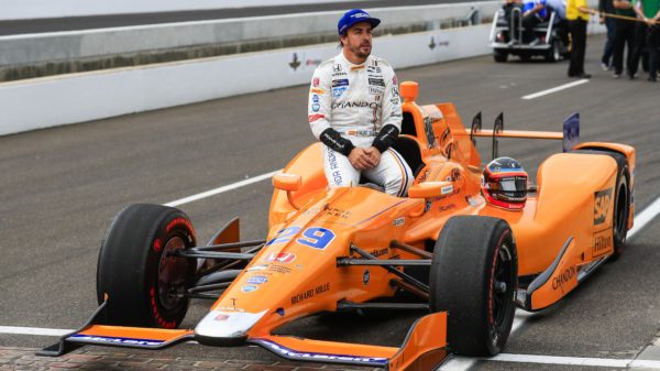 Alonso e McLaren NON correranno in IndyCar: ecco perché fanno retromarcia