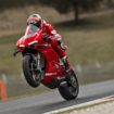 37-ducati-panigale-v4-r-action