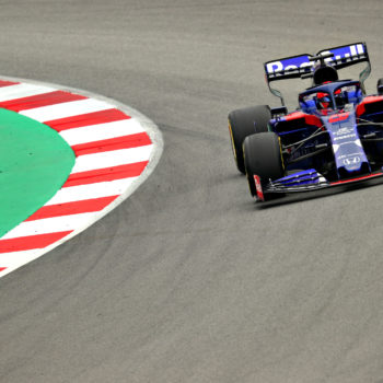 Dal Day 3 di Barcellona spunta Kvyat! 4° Vettel, Hamilton in pista con le Pirelli Prototipo