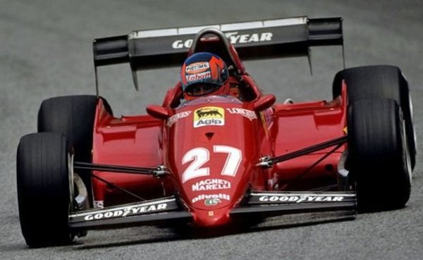 Gilles Villeneuve, con lo storico numero 27 che ancora oggi viene associato solo a lui