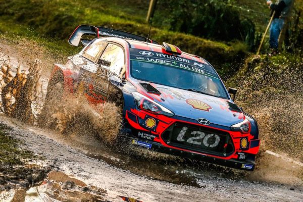 Neuville è fortissimo in Argentina, ma Ogier e Tanak inseguono