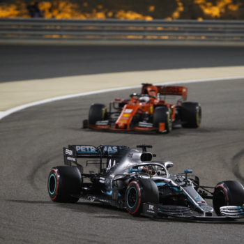 Hamilton difende Vettel: “In Bahrain un errore minuscolo se paragonato alla sua carriera”