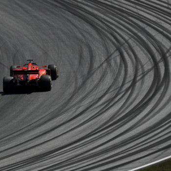 Leclerc e Vettel in coro: “Il feeling con la SF90 è buono, gli aggiornamenti stanno dando dei frutti”