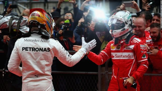 Hamilton: &quot;Grande rispetto tra me e Vettel&quot; - Fuori Traiettoria