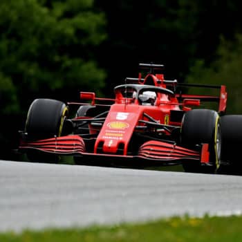 Vettel: “Macchina difficile da guidare, contento di essermi girato una sola volta”