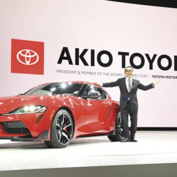 Toyoda: “Le auto elettriche? Sopravvalutate. La politica non si rende conto di cosa si parli”
