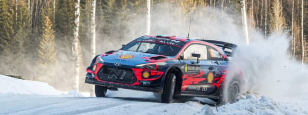 Arctic Rally Finland: Tanak vola in testa, Ogier già lontanissimo