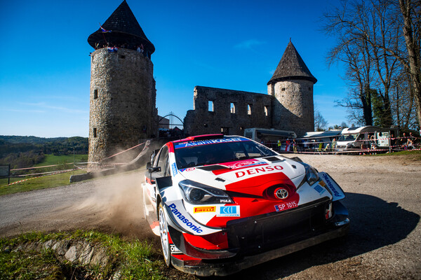 Finale pazzesco al Rally Croazia: Ogier vince per 6 decimi con la macchina danneggiata!