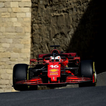 Charles Leclerc conquista la pole in Azerbaijan! 2° Hamilton davanti a Verstappen