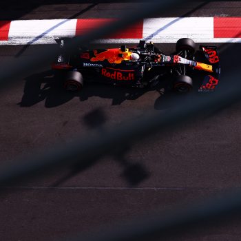Verstappen suona la carica nelle FP2 del GP del Messico. 3° Hamilton davanti a Sainz