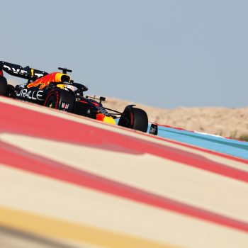 Leclerc insegue Verstappen nelle FP3 del Bahrain, più vicine le Mercedes