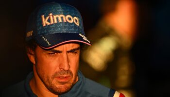 La FIA ha annullato la penalità ad Alonso. Motivo? Le tempistiche del ricorso Haas