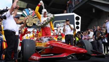 Indy 500: Josef Newgarden trionfa in volata davanti ad Ericsson