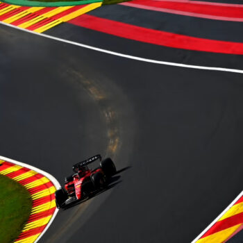 Nelle qualifiche del GP del Belgio Verstappen è mostruoso, ma in pole ci va Leclerc!
