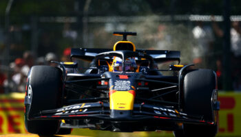 F1, qualifiche Imola: un Verstappen fenomenale batte le due McLaren