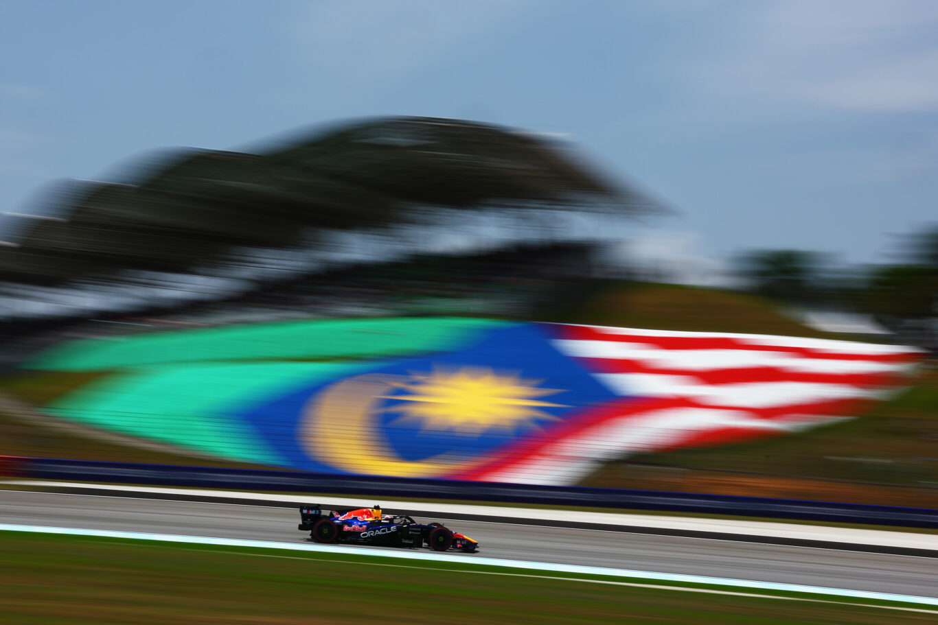 fp1 gp bahrain malesia